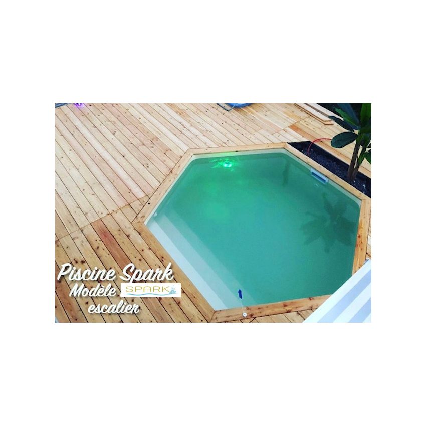 Piscine Bois Spark Ronde Hexagonale avec Plage immergée + Escalier ⌀395x115cm