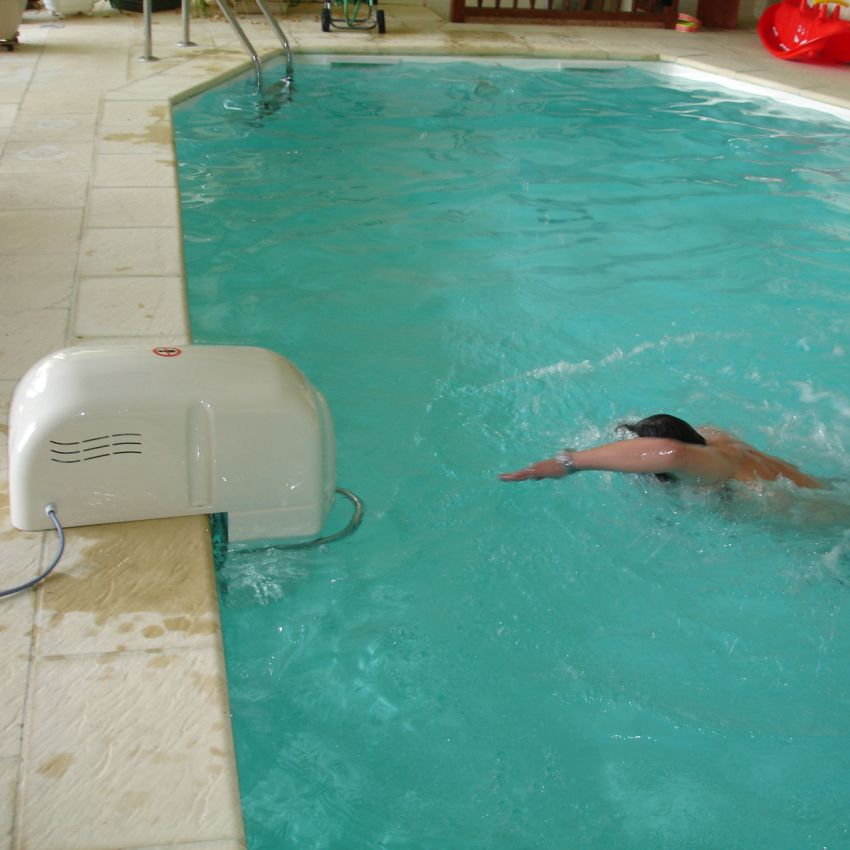 Nage à contre courant hors bord MAXI JL70