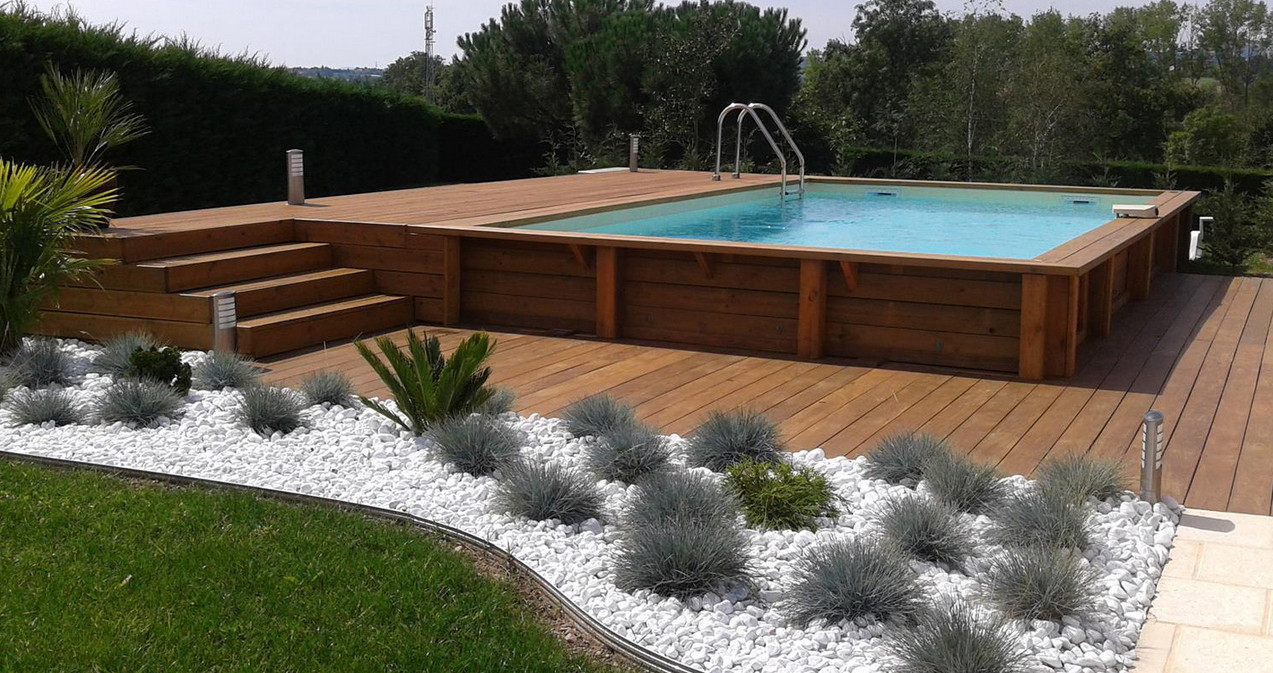 Montage piscine hors sol en bois rectangulaire Ubbink 