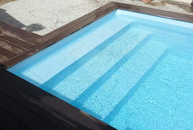 Piscine Bois Avec Plage Immérgée Et Escalier Sous Liner Lekingstore