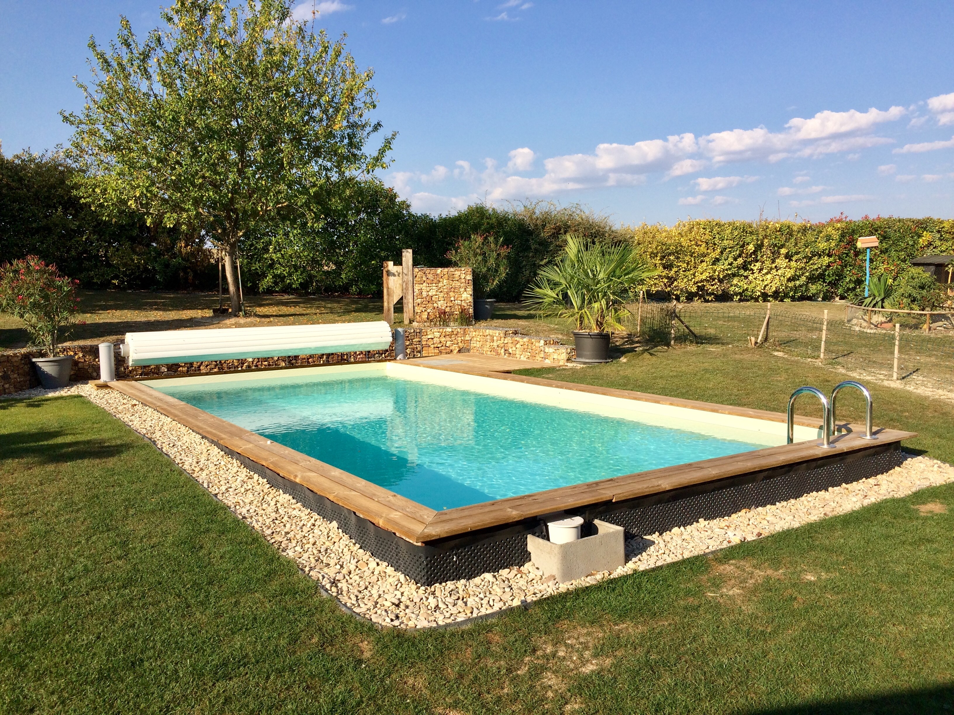 Kit Piscine Bois Hors Sol Rectangulaire Luxe Avec Banc et Petit escalier  620x420x145cm - Decouvrez tous nos kit Piscine au meilleur prix sur  lekingstore.com ! - PiscineIndustrie